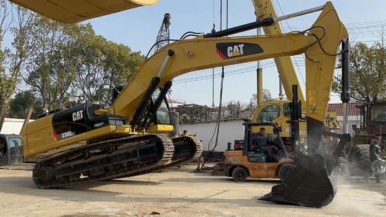 CAT 330D2 Excavadora usada com cilindro hidráulico Liyuan e balde de 0,3M3 em bom estado