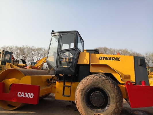Rolamento de tambor único Dynapac CA30D usado com design original da Suécia e motor diesel