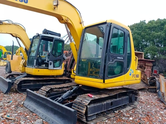 Excavadora Komatsu PC60 Máquina em bom estado Peso 6000 KG