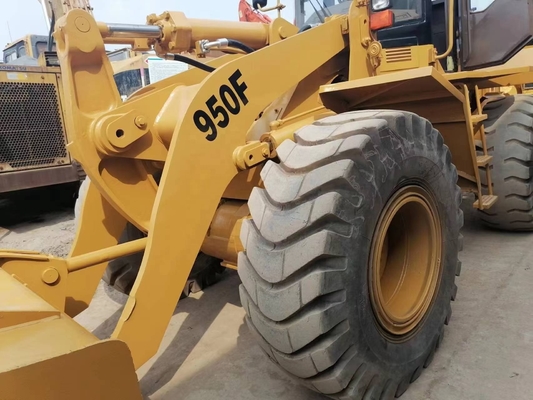 CAT 950F Carregador de segunda mão em bom estado, com pintura original e poucas horas de trabalho