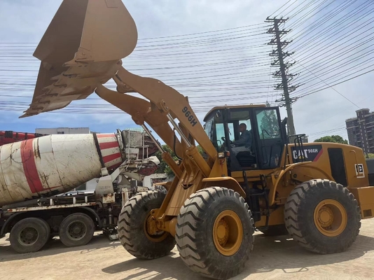 Carregadores de rodas usados CAT966H com peso da máquina de 6000 kg Outra bomba hidráulica incluída