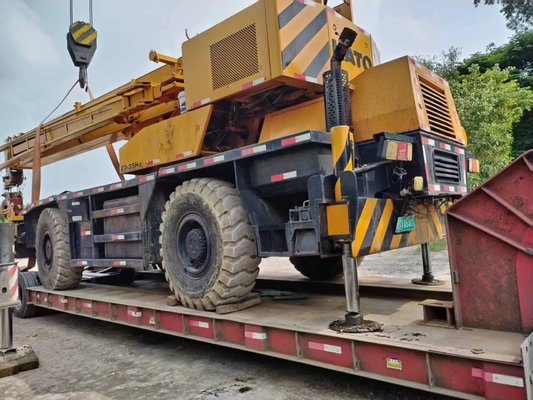 Boa condição Kato KR-35H guindaste com motor HINO Horas de trabalho baixas