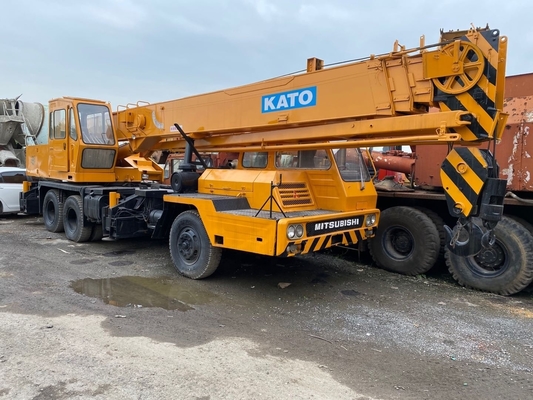 Granes usados de Kato de 25 toneladas em boas condições com peso operacional de 25 toneladas e peso da máquina de 25000 kg