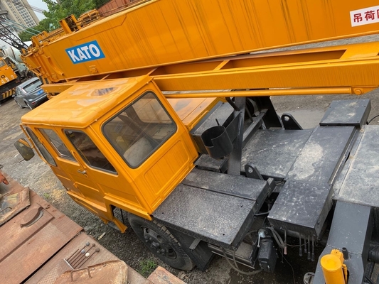 Granes usados de Kato de 25 toneladas em boas condições com peso operacional de 25 toneladas e peso da máquina de 25000 kg