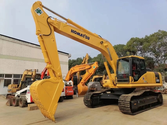 Máquina de rastreamento Komatsu PC300 usada com baixo consumo de combustível e baixas emissões