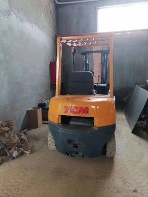 TCM 25 em bom estado, incluindo a bomba hidráulica Liyuan