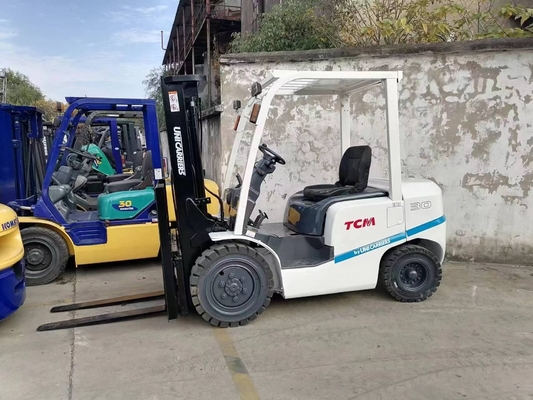3 toneladas de empilhadeira TCM 30 com motor EPA e bomba hidráulica Liyuan em máquina de rodas