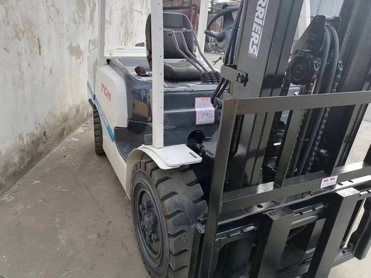 3 toneladas de empilhadeira TCM 30 com motor EPA e bomba hidráulica Liyuan em máquina de rodas