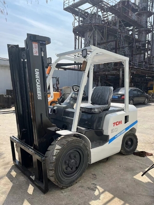 TCM 3 toneladas de empilhadeira usada com outra capacidade de balde e 3000 kg de peso da máquina