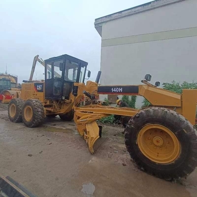 Gradeiros usados CAT140H com pneus rodoviários e motor Cummins em boas condições