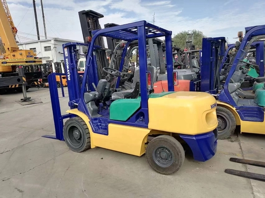 Usado Komatsu FD30 Pequena empilhadeira 3TON do Japão Excelentes condições de trabalho