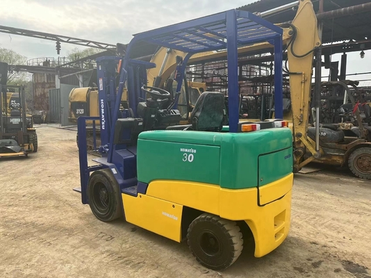 3 toneladas de empilhadeira hidráulica Komatsu FD30 Mini empilhadeira japonesa de segunda mão para elevação
