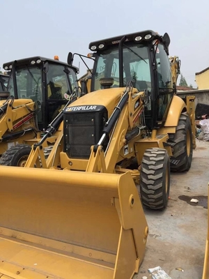 CAT 430F Carregador usado com capacidade de balde de 0,2 m3 e poucas horas de trabalho Em bom estado