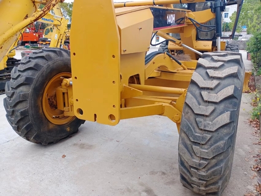 Máquina CAT 140H usada em bom estado, original do Japão.