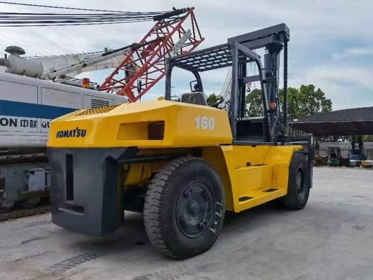 Caminhão de contêineres KOMATSU FD160 de 16 toneladas em excelente estado de funcionamento