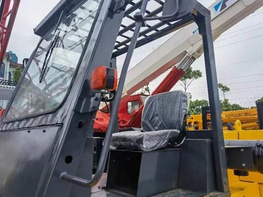Caminhão de contêineres KOMATSU FD160 de 16 toneladas em excelente estado de funcionamento