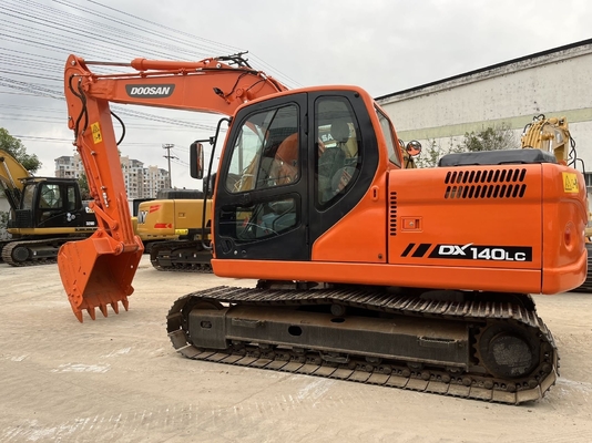 Excavadora Doosan DX140LC com motor original e cilindro hidráulico Liyuan do Japão
