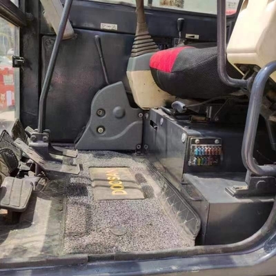 Doosan DH55 Digger usado 68kw Máquina de pintura original do Japão Peso 5500 kg a preços acessíveis
