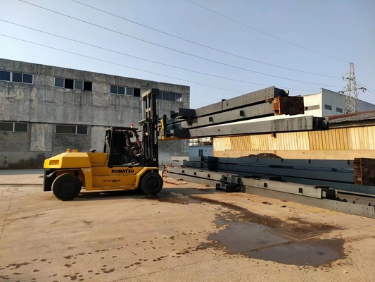 10 toneladas Horas baixas Komatsu FD100 empilhadeira equipamento pesado com boa capacidade de elevação