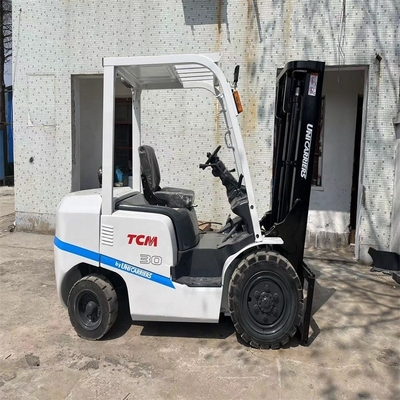 Japão Em bom estado Usado TCM 3T empilhadeira com fácil operação e função multifuncional
