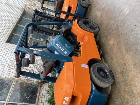 Japão TOYOTA FD30 empilhadeira a diesel de 3 toneladas, caminhão de elevação de paletes, com poucas horas de trabalho