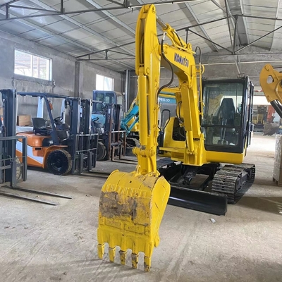 Horário de trabalho reduzido Usado Komatsu PC56 Mini Pequena Excavadora para a Eficiência da Construção