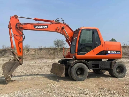 Excavadora usada DOOSAN DX140W-7 com pintura original e motor Cummins 112kW