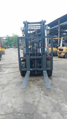 Caminhão de empilhadeira diesel de 3 toneladas TCM usado de 2017 com motor original do Japão