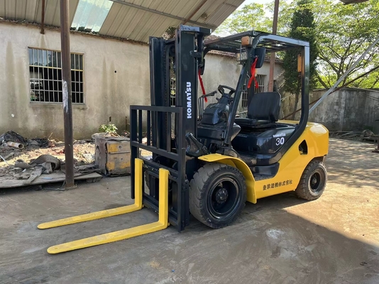 Japão 6 toneladas de empilhadeira diesel original em excelente estado