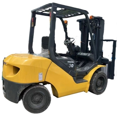 2022 Komatsu 3T em excelente estado com poucas horas de trabalho