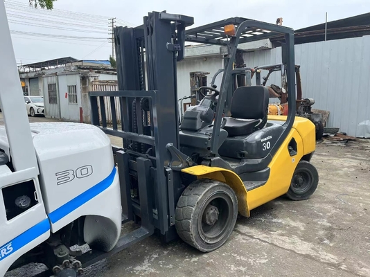2022 Komatsu 3T em excelente estado com poucas horas de trabalho