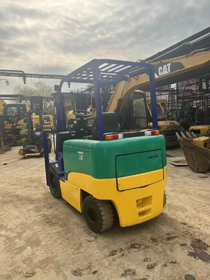 Horário de trabalho baixo e boas condições Komatsu 3T empilhadeira FD30 para obras de construção