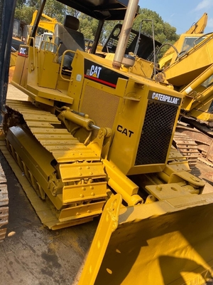 Bulldozer original de cores CAT D3C do Japão com uma rolha hidráulica usada