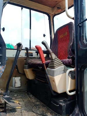 5Excavadora Doosan DH55 de 5 toneladas com motor coreano original e 0-2000 horas de trabalho
