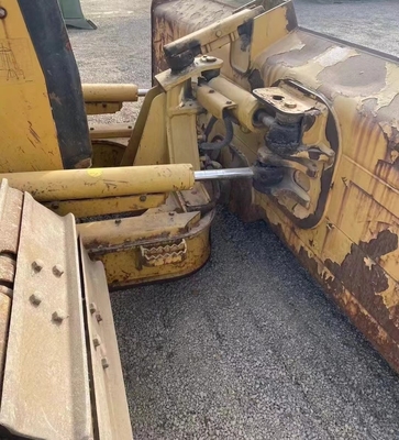 Dozer de tractor CAT D5K acessível com poucas horas de trabalho e em boas condições
