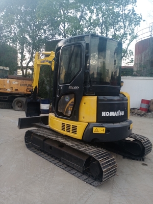 Melhor escavadeira de 5 toneladas Komatsu PC55 com 0-2000 horas de trabalho e bomba hidráulica