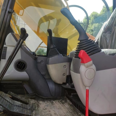 Excavadora hidráulica usada KOMATSU PC200-8 em boas condições