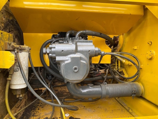 Excavadora usada Komatsu PC200-6 com sistema hidráulico avançado 19400 KG Peso da máquina