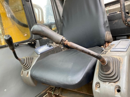 Excavadora usada Komatsu PC200-6 com sistema hidráulico avançado 19400 KG Peso da máquina