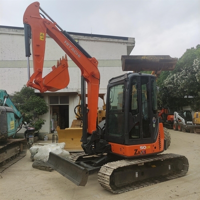 Excavadora Hitachi ZX50UR em perfeitas condições de trabalho