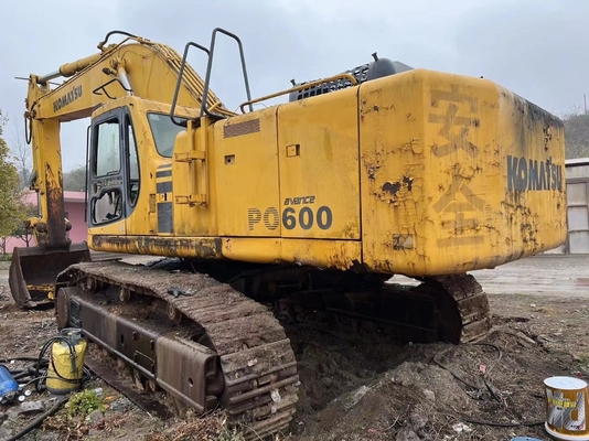 Excavadora KOMATSU PC600 em excelente estado com poucas horas de trabalho