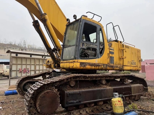 Excavadora KOMATSU PC600 em excelente estado com poucas horas de trabalho