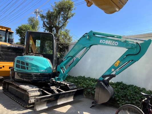 Excavadora hidráulica Kobelco SK55SR com excelente estado e capacidade de balde de 0,3 m3