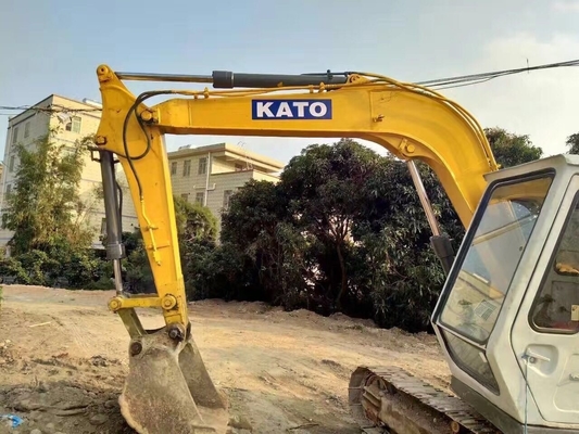 Excavadora usada de 25 toneladas em excelente estado.