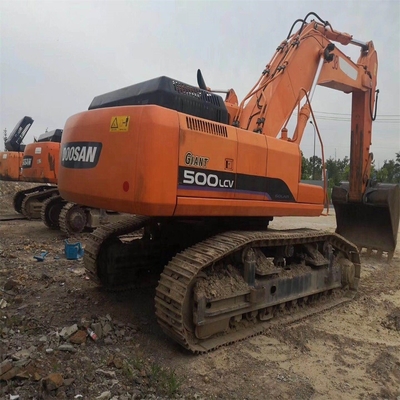 Excavadora usada DOOSAN 500LCV em boas condições com bomba hidráulica e acessível