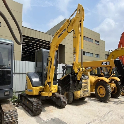 Excavadora Komatsu PC40 em boas condições