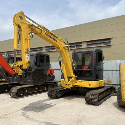Excavadora Komatsu PC40 em boas condições