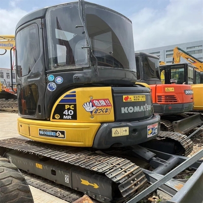 Excavadora Komatsu PC40 em boas condições