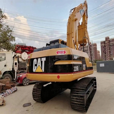 Excavadora Caterpillar 320BL usada com outra bomba hidráulica no Japão