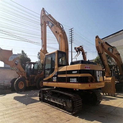 Excavadora Caterpillar 320BL usada com outra bomba hidráulica no Japão